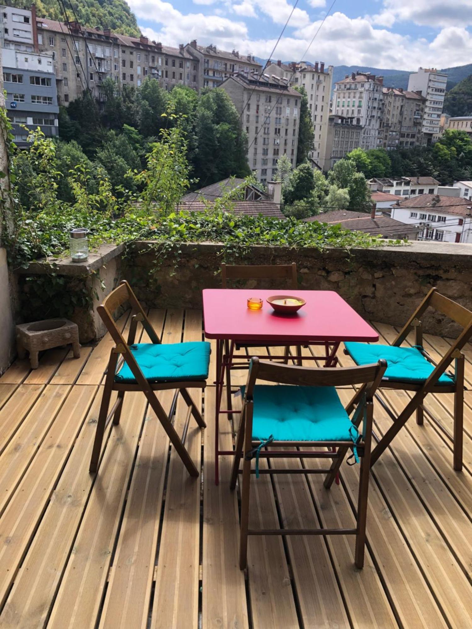 T2 Avec Terrasse Calme Et Ensoleillee Lägenhet Saint-Claude Exteriör bild